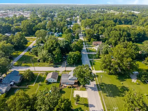 523 East Mitchell Street Salem IL 62881