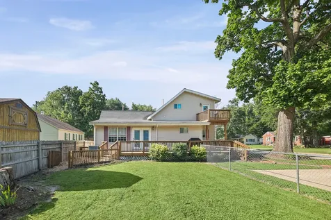 523 East Mitchell Street Salem IL 62881