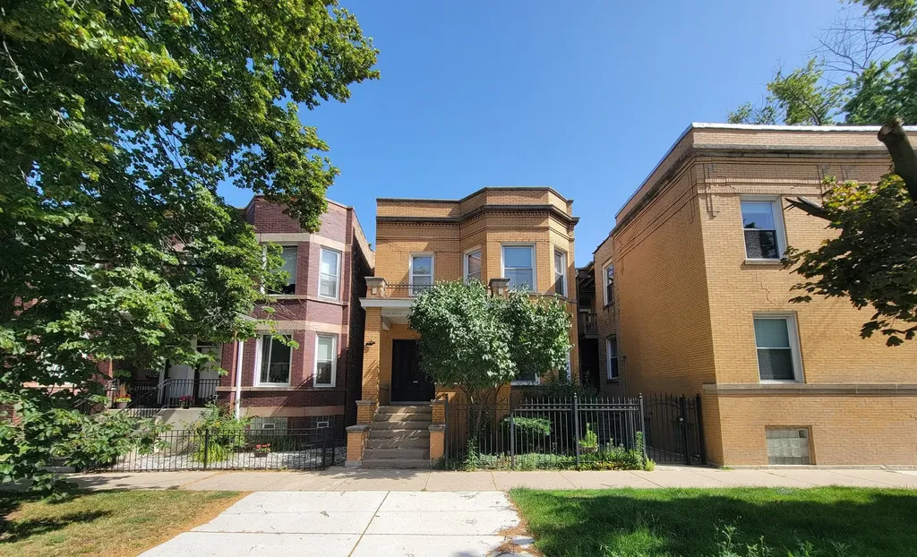 2302 West Addison Street Chicago IL 60618