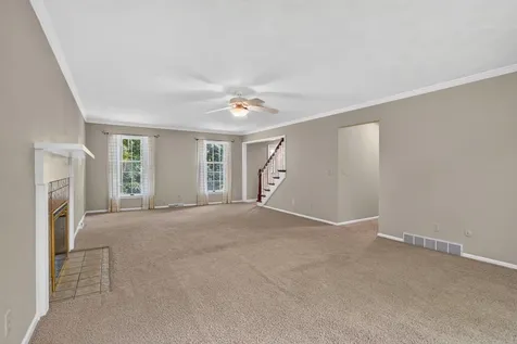 906 34 Avenue Moline IL 61265