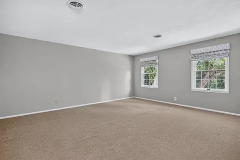 906 34 Avenue Moline IL 61265