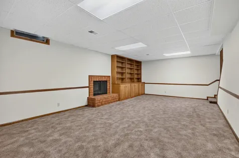 906 34 Avenue Moline IL 61265