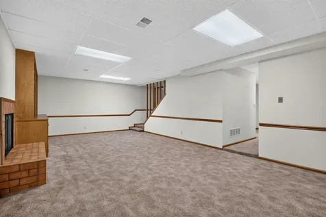 906 34 Avenue Moline IL 61265