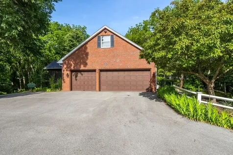 906 34 Avenue Moline IL 61265