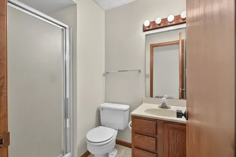 906 34 Avenue Moline IL 61265