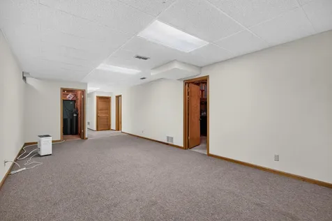 906 34 Avenue Moline IL 61265