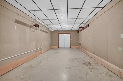 906 34 Avenue Moline IL 61265