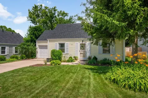 1257 Brandywine Circle Batavia IL 60510