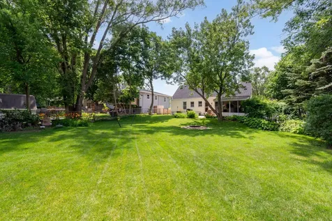 1257 Brandywine Circle Batavia IL 60510