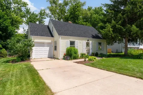 1257 Brandywine Circle Batavia IL 60510