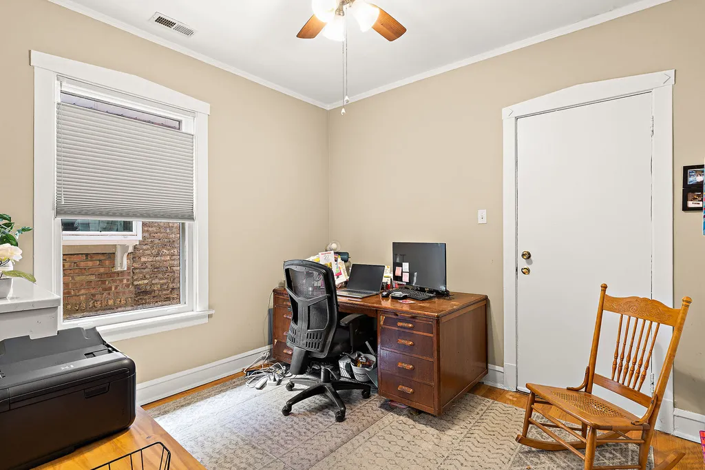 2948 West Wilson Avenue Chicago IL 60625