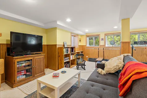 2948 West Wilson Avenue Chicago IL 60625