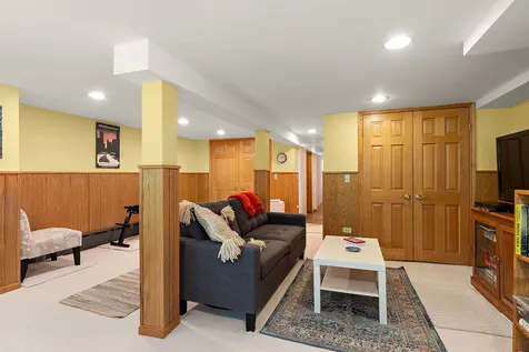 2948 West Wilson Avenue Chicago IL 60625