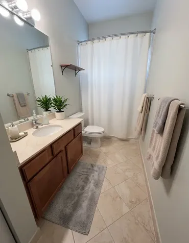 2243 North Lister Avenue Chicago IL 60614
