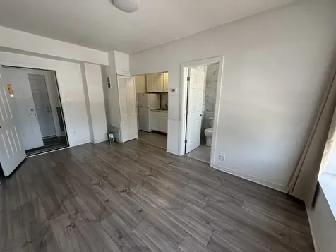 3420 West Irving Park Avenue Chicago IL 60618