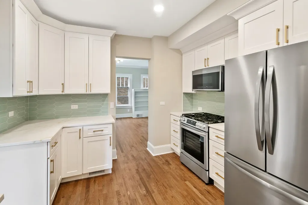 622 Sexton Street Aurora IL 60505