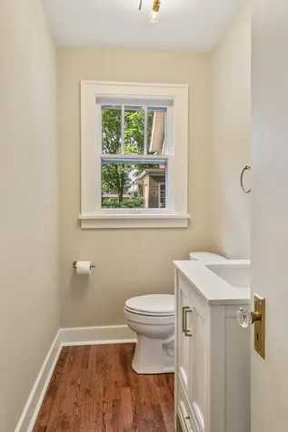 622 Sexton Street Aurora IL 60505