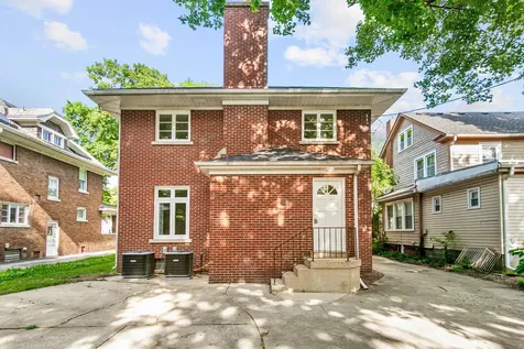 622 Sexton Street Aurora IL 60505