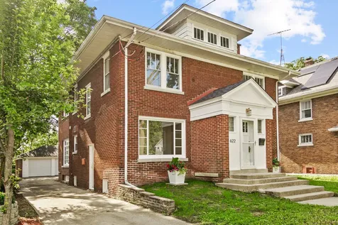 622 Sexton Street Aurora IL 60505