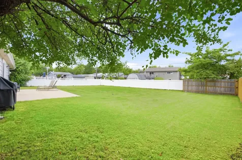 1470 Devonshire Lane Hoffman Estates IL 60169