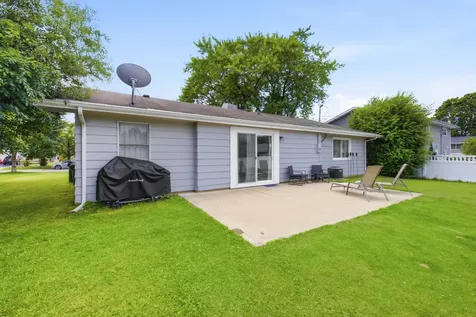 1470 Devonshire Lane Hoffman Estates IL 60169