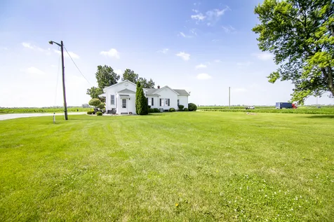 2359 East 5000n Road Bourbonnais IL 60914