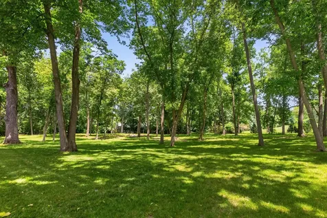 41W438 Barlow Drive St. Charles IL 60175