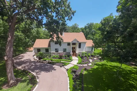 41W438 Barlow Drive St. Charles IL 60175