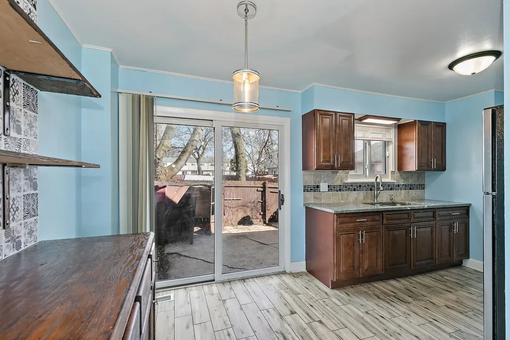 426 Greentree Lane Bolingbrook IL 60440