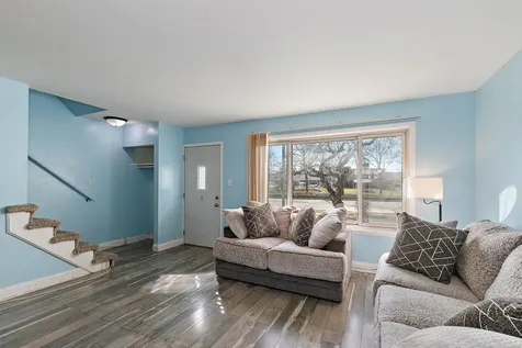 426 Greentree Lane Bolingbrook IL 60440