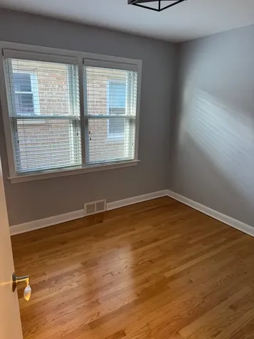 6320 North Kildare Avenue Chicago IL 60646