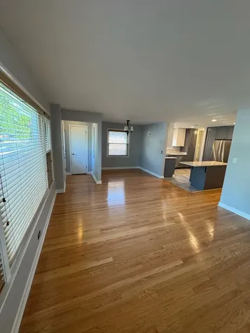 6320 North Kildare Avenue Chicago IL 60646