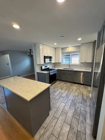 6320 North Kildare Avenue Chicago IL 60646