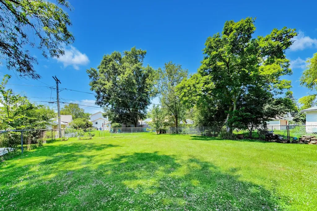 514 South Yale Avenue Villa Park IL 60181