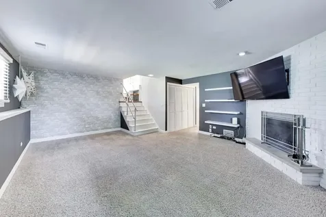 514 South Yale Avenue Villa Park IL 60181