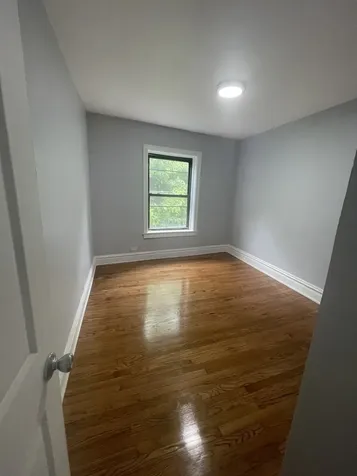 7327 North Honore Street Chicago IL 60626