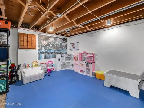 422 Walnut Drive Streamwood IL 60107