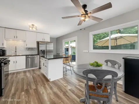 422 Walnut Drive Streamwood IL 60107