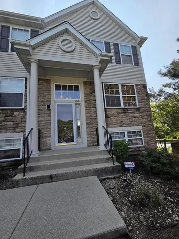 886 South Insignia Court Palatine IL 60067