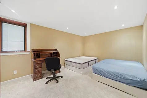 345 Moody Court South Elgin IL 60177