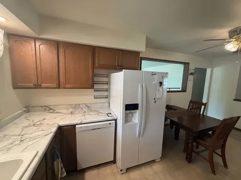 442 31ST Avenue East Moline IL 61244