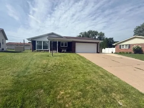 442 31ST Avenue East Moline IL 61244