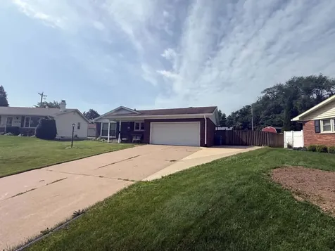 442 31ST Avenue East Moline IL 61244