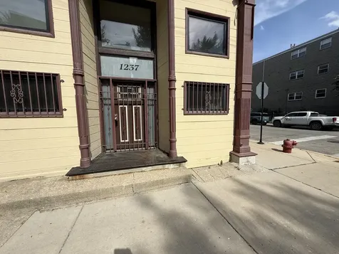 1237 North Noble Street Chicago IL 60642