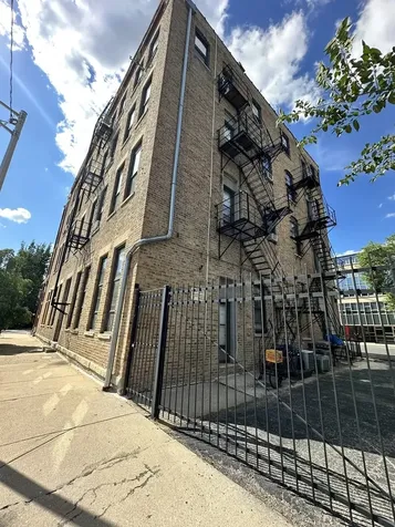 1237 North Noble Street Chicago IL 60642
