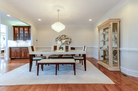 15 Eagle Ridge Drive Hawthorn Woods IL 60047