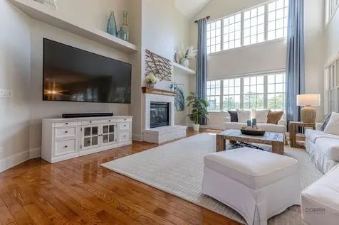 15 Eagle Ridge Drive Hawthorn Woods IL 60047
