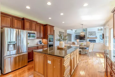 15 Eagle Ridge Drive Hawthorn Woods IL 60047