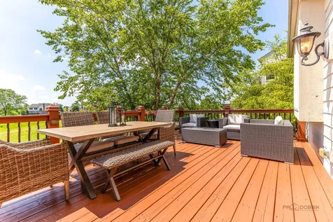 15 Eagle Ridge Drive Hawthorn Woods IL 60047