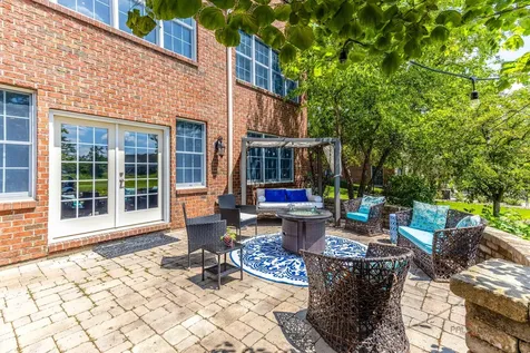 15 Eagle Ridge Drive Hawthorn Woods IL 60047